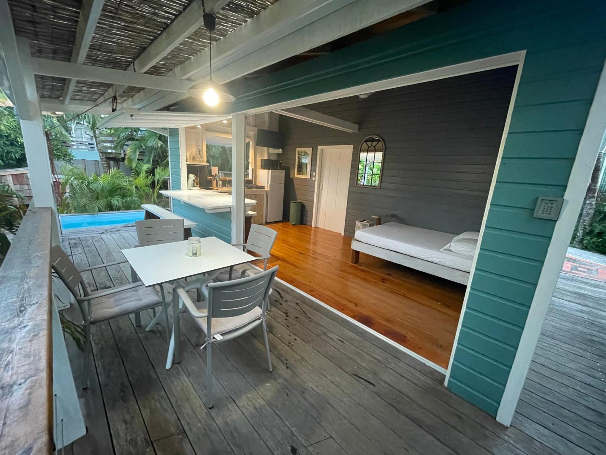 Tres Joli Bungalow Et Sa Petite Piscine Privee Riviere-Salee Eksteriør billede